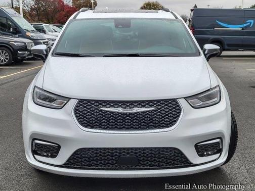 2026 Chrysler Pacifica Pinnacle