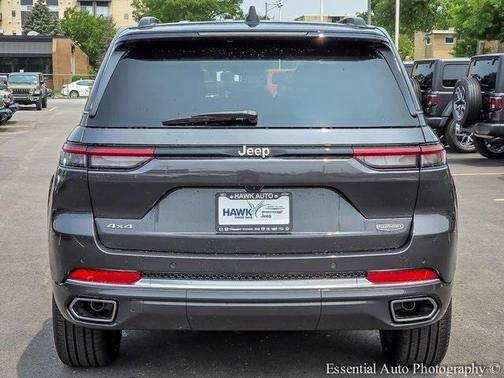 2025 Jeep Grand Cherokee Summit
