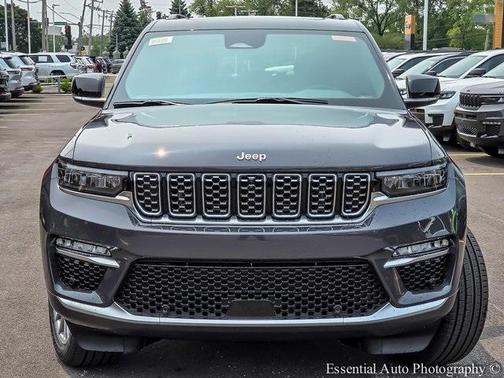 2025 Jeep Grand Cherokee Summit