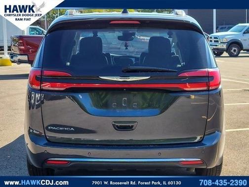 2021 Chrysler Pacifica Touring-L