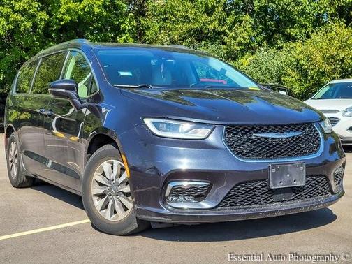 2021 Chrysler Pacifica Touring-L