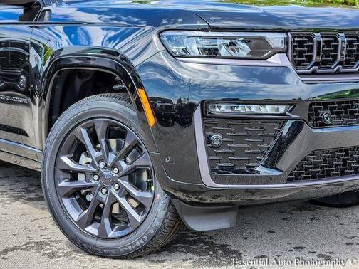 Diamond Black 2026 Jeep Grand Cherokee L Limited