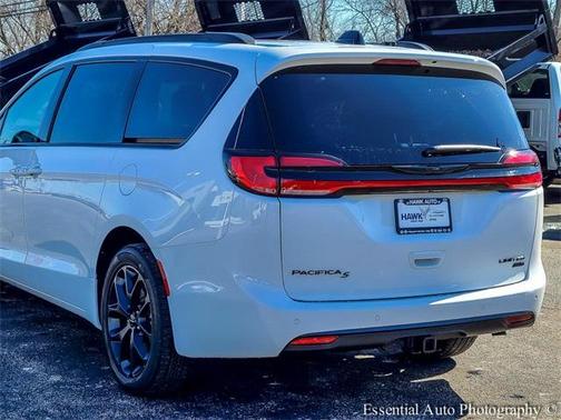 2024 Chrysler Pacifica Limited