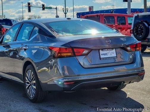 2025 Nissan Altima SV