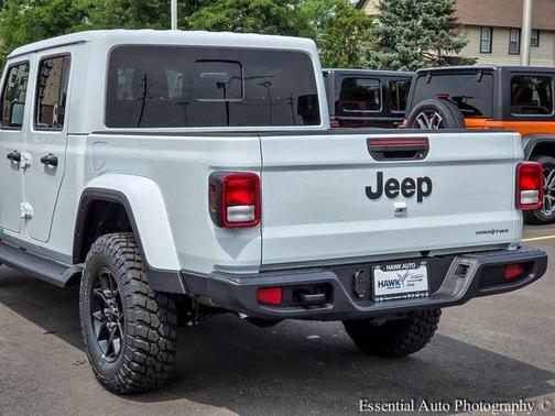2025 Jeep Gladiator Sport