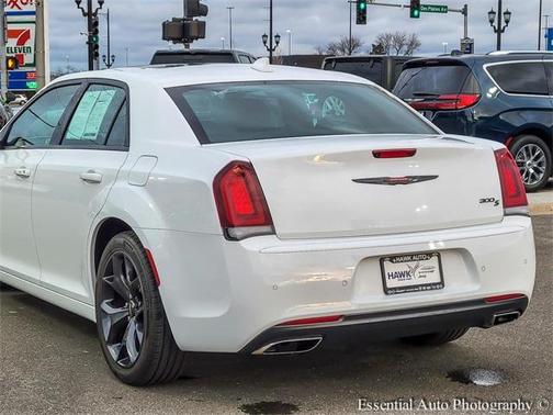 2023 Chrysler 300 S