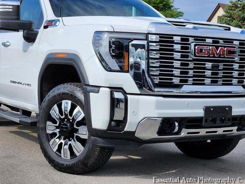 Summit White 2025 GMC Sierra 2500 Denali