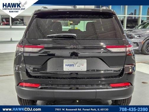 2025 Jeep Grand Cherokee Laredo