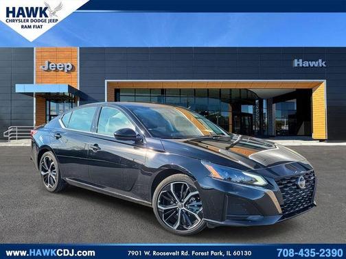 2025 Nissan Altima SR