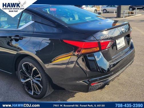 2025 Nissan Altima SR