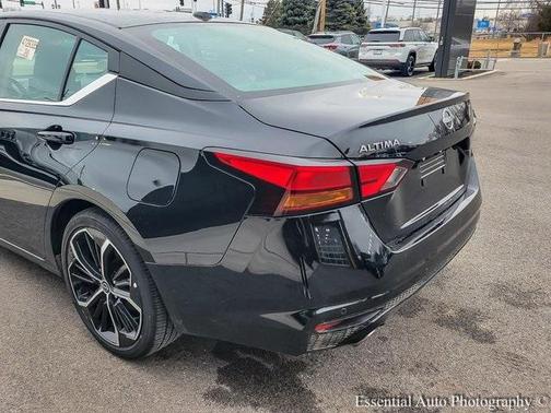 2025 Nissan Altima SR