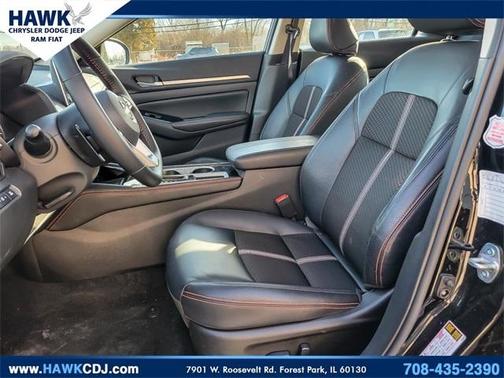 2025 Nissan Altima SR