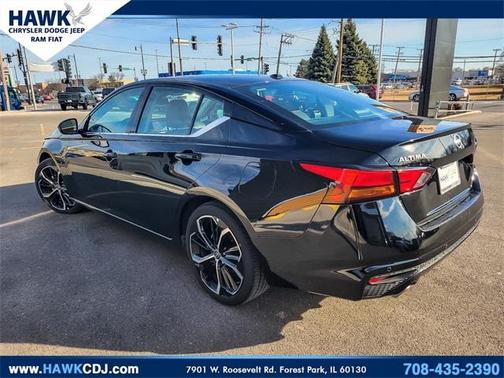 2025 Nissan Altima SR