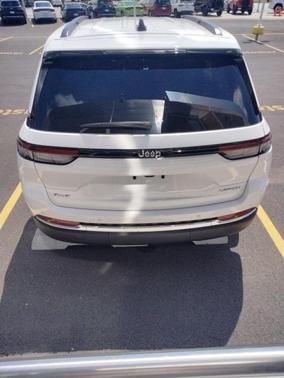 2023 Jeep Grand Cherokee Laredo