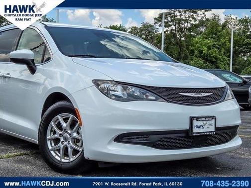 2023 Chrysler Voyager LX