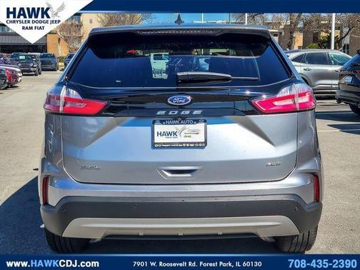 Silver Metallic 2022 Ford Edge SEL