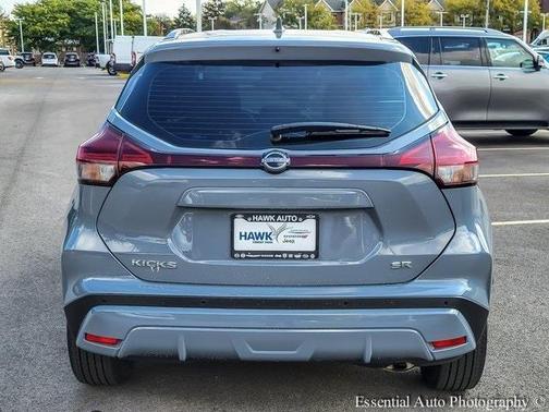 2023 Nissan Kicks SR