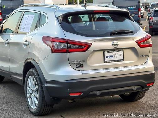 2022 Nissan Rogue Sport SV