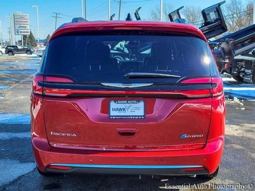 2025 Chrysler Pacifica Hybrid Pinnacle