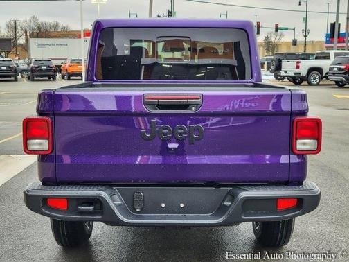 2026 Jeep Gladiator Sport