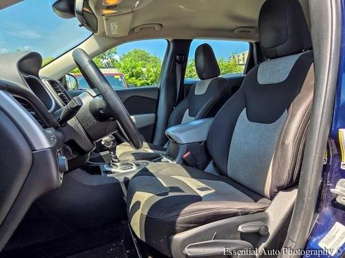 2014 Jeep Cherokee Sport