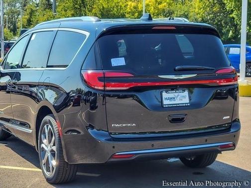 2026 Chrysler Pacifica Pinnacle