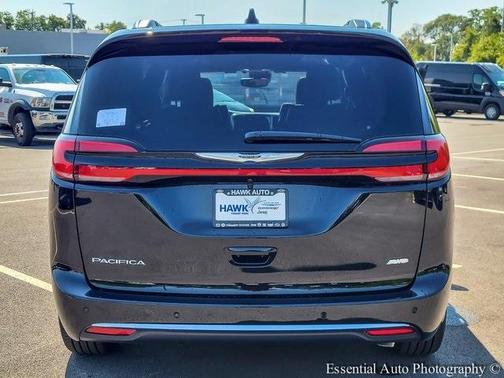 2026 Chrysler Pacifica Pinnacle