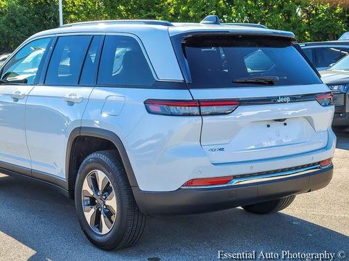 Bright White Clearcoat 2024 Jeep Grand Cherokee 4xe Base