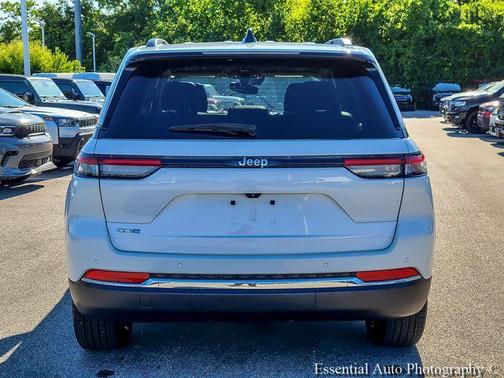 Bright White Clearcoat 2024 Jeep Grand Cherokee 4xe Base