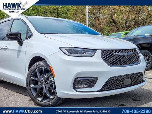 Bright White Clearcoat 2025 Chrysler Pacifica Limited