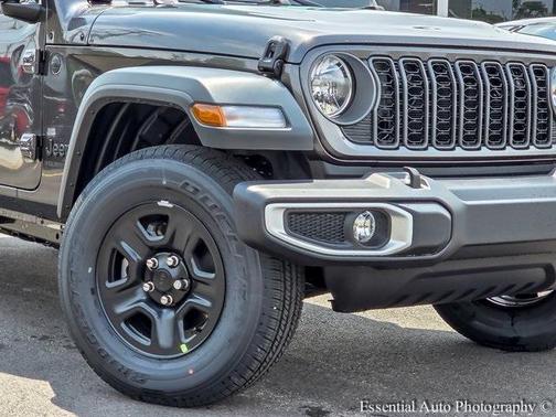 2025 Jeep Gladiator Sport