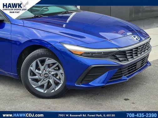 2024 Hyundai ELANTRA SEL