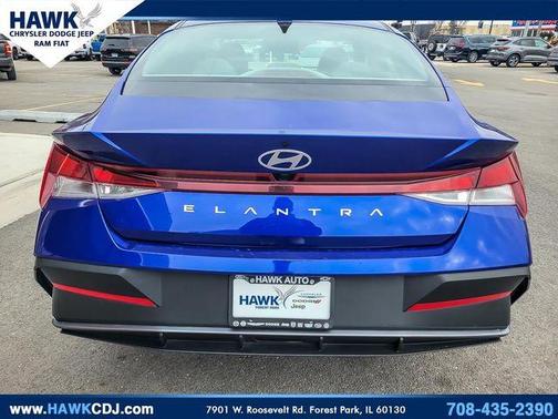 2024 Hyundai ELANTRA SEL