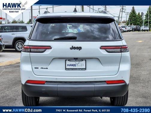 Bright White Clearcoat 2023 Jeep Grand Cherokee L Laredo