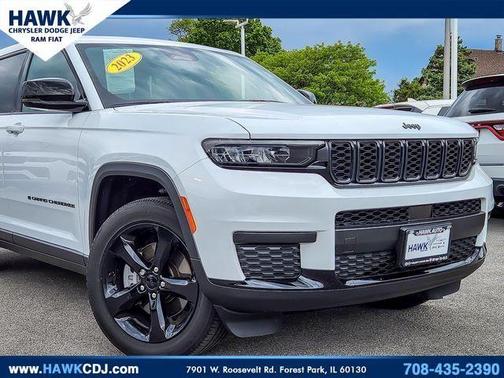 Bright White Clearcoat 2023 Jeep Grand Cherokee L Laredo