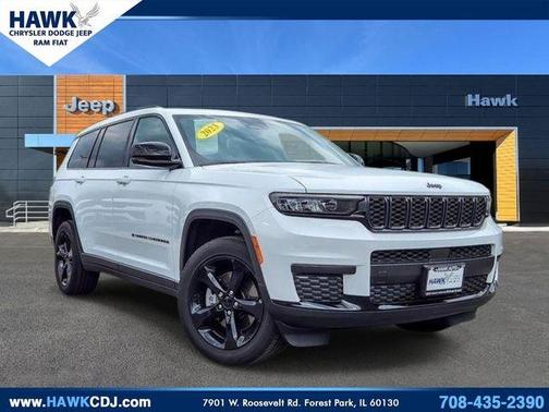 Bright White Clearcoat 2023 Jeep Grand Cherokee L Laredo
