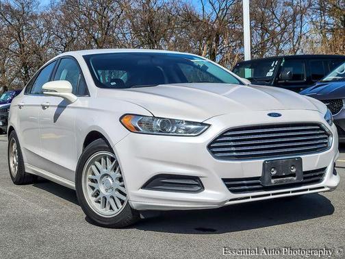 White Platinum Clearcoat Metallic 2013 Ford Fusion SE