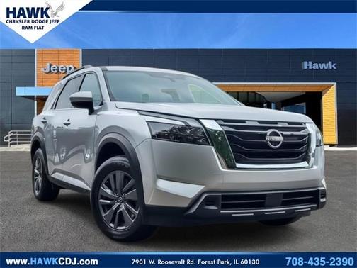 2023 Nissan Pathfinder SV