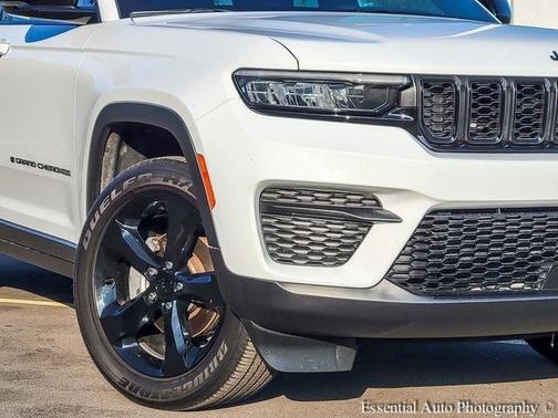 2024 Jeep Grand Cherokee Laredo