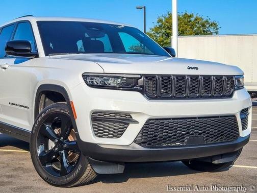 2024 Jeep Grand Cherokee Laredo