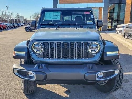 2026 Jeep Gladiator Sport