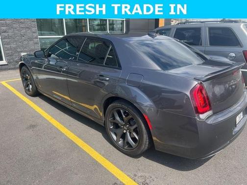 2022 Chrysler 300 S