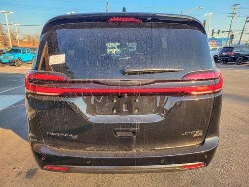 2026 Chrysler Pacifica Limited