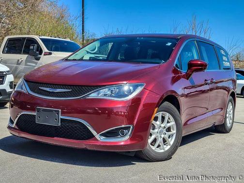 2020 Chrysler Pacifica Touring