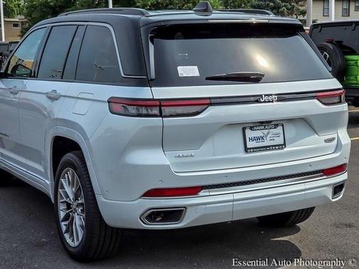 2025 Jeep Grand Cherokee Summit