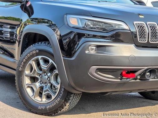 2022 Jeep Cherokee Trailhawk