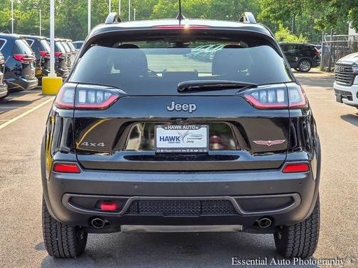 2022 Jeep Cherokee Trailhawk