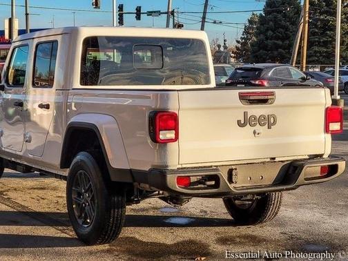 2026 Jeep Gladiator Sport