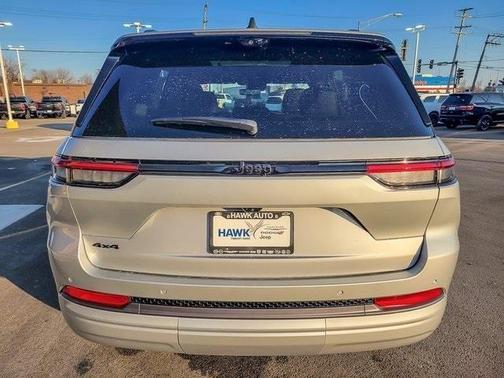 Silver Zynith 2026 Jeep Grand Cherokee Limited