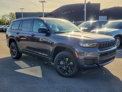 2025 Jeep Grand Cherokee L Laredo